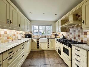 Kitchen- click for photo gallery